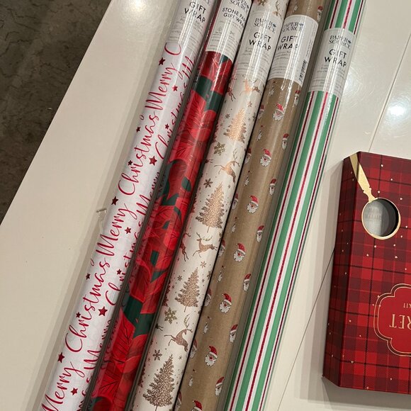 Holiday Christmas Santa gift wrap bundle! New! - Picture 13 of 16